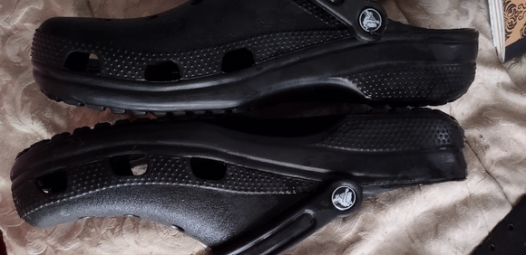 Crocs clogs - Picture 3 of 4